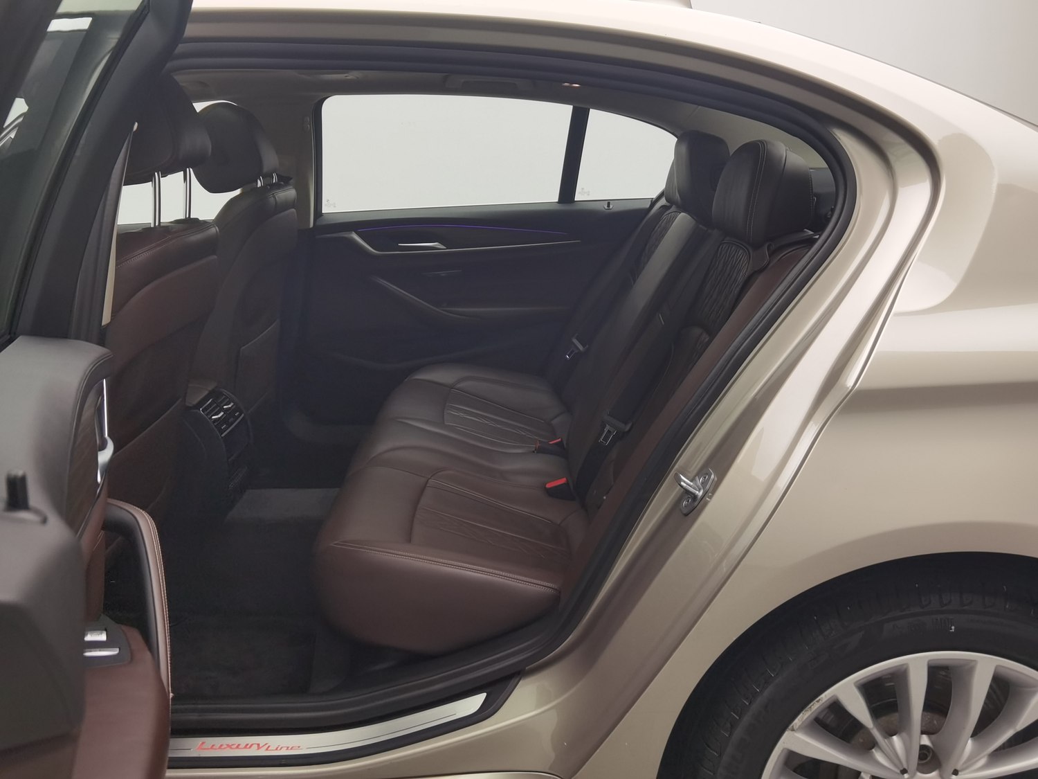 Used BMW THE5 2018 2.0 AT