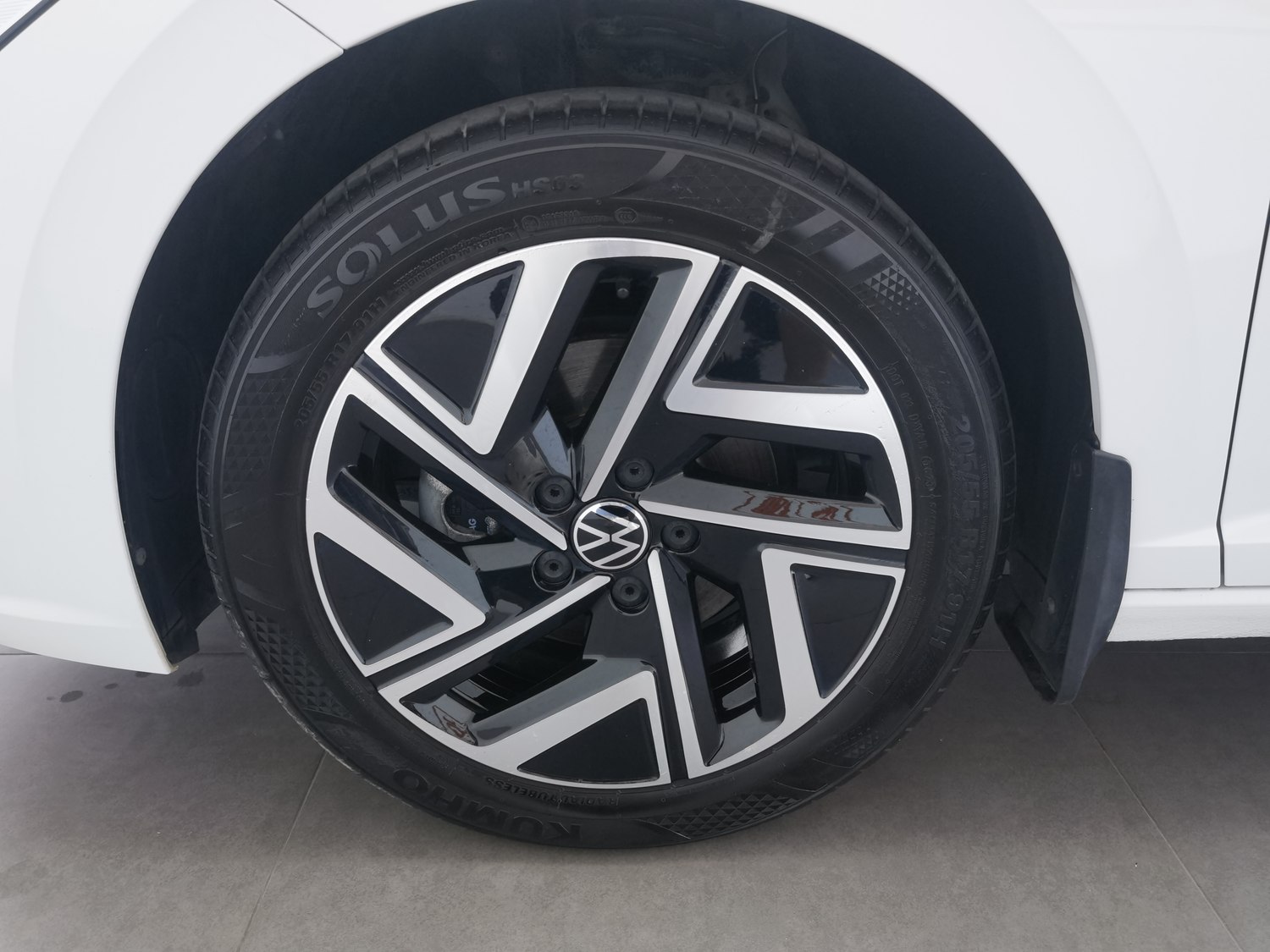Used Volkswagen Sagitar 2023 1.5 AT