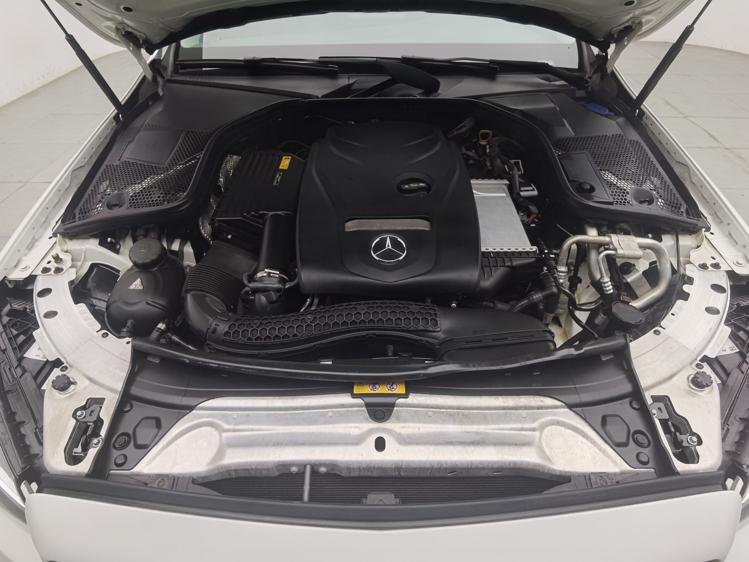Used Mercedes-Benz C-Class 2018 2.0 AT