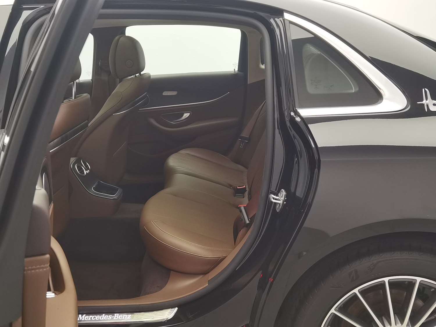 Used Mercedes-Benz E-Class 2022 2.0 AT