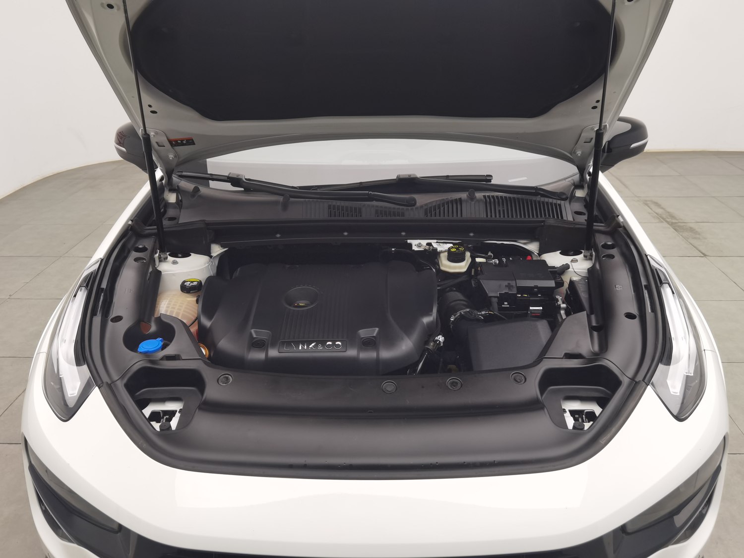 Used Lynk & Co 02 Hatchback 2022 2.0 AT