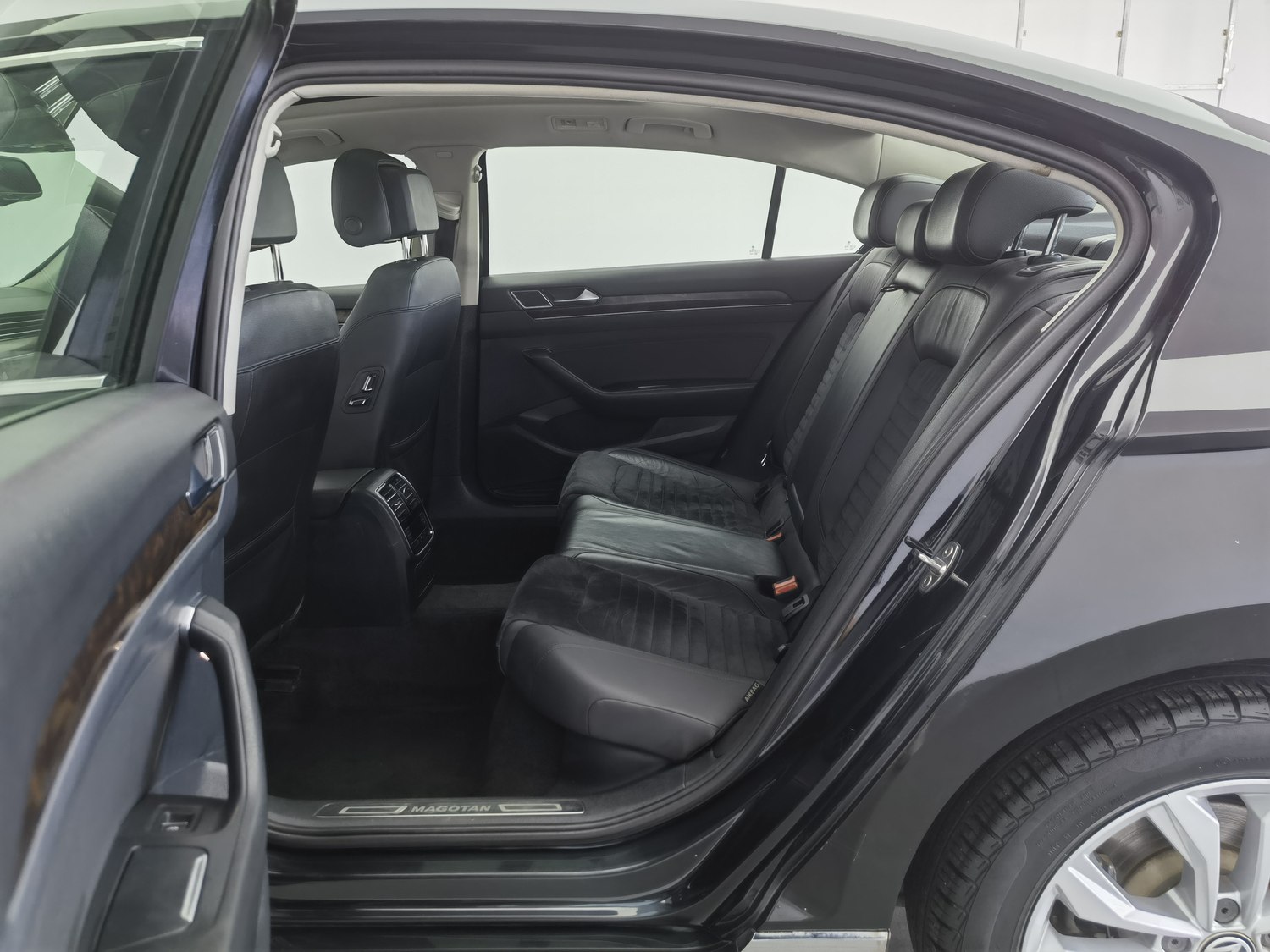 Used Volkswagen Magotan 2017 1.8 AT