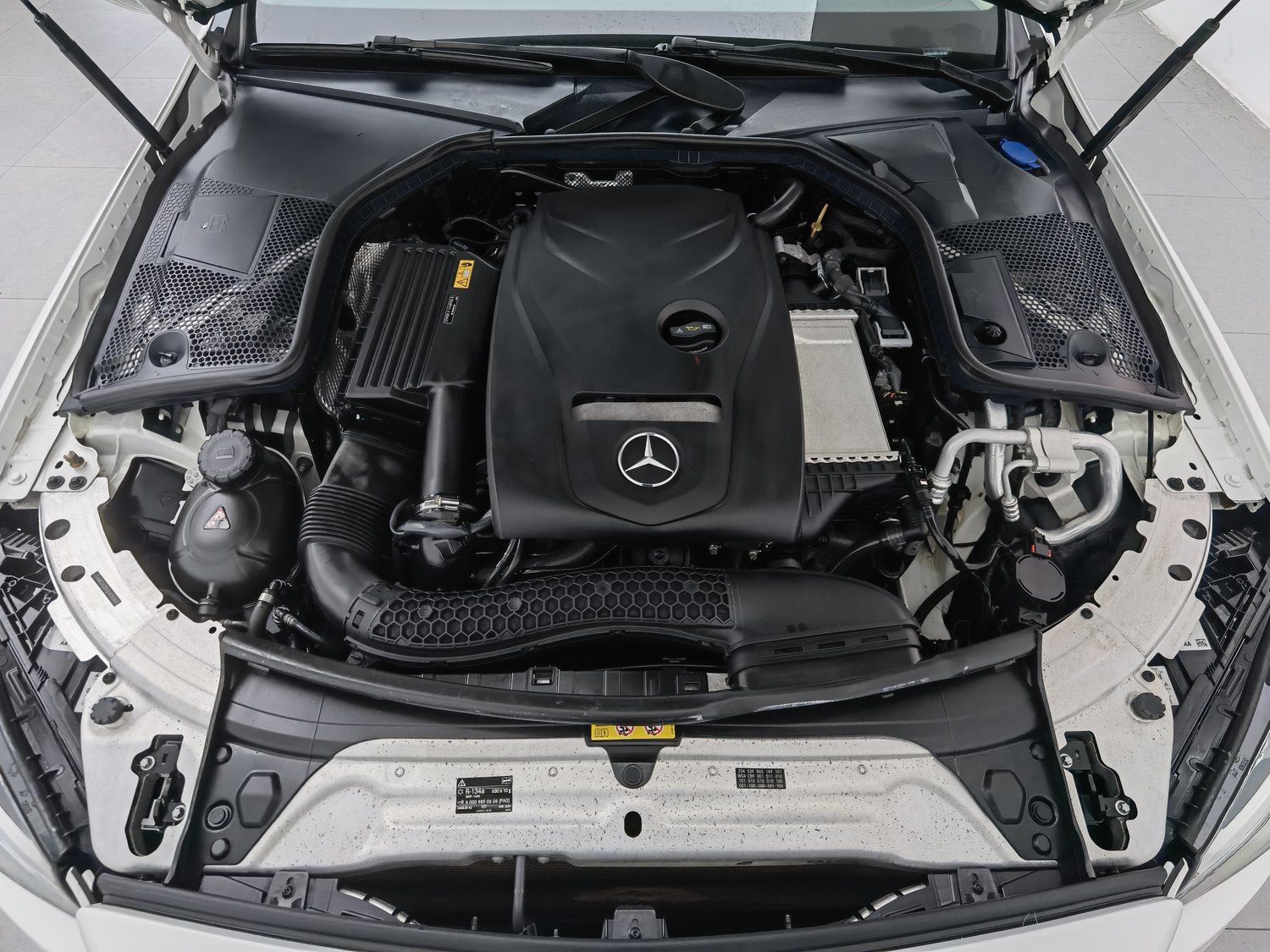 Used Mercedes-Benz C-Class 2018 2.0 AT