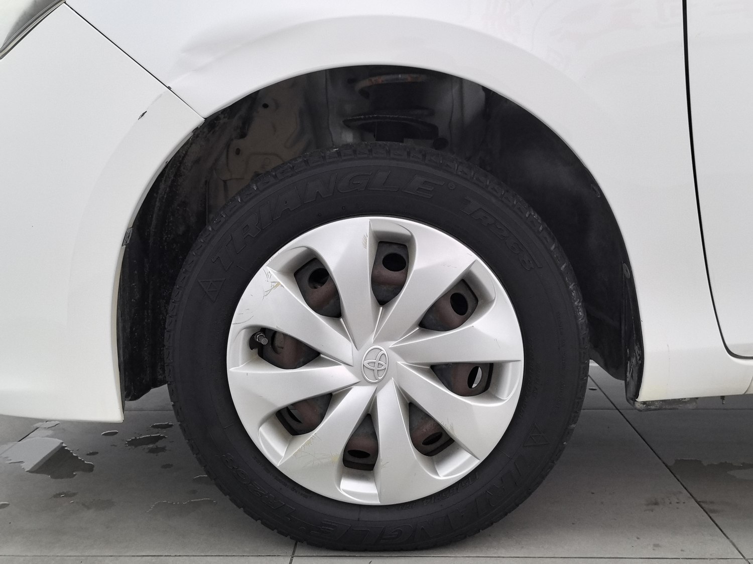 Used Toyota YARiS L 2014 1.3 MT