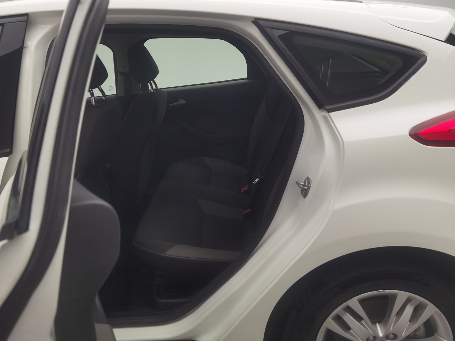 Used Ford Focus 2012 1.6 MT