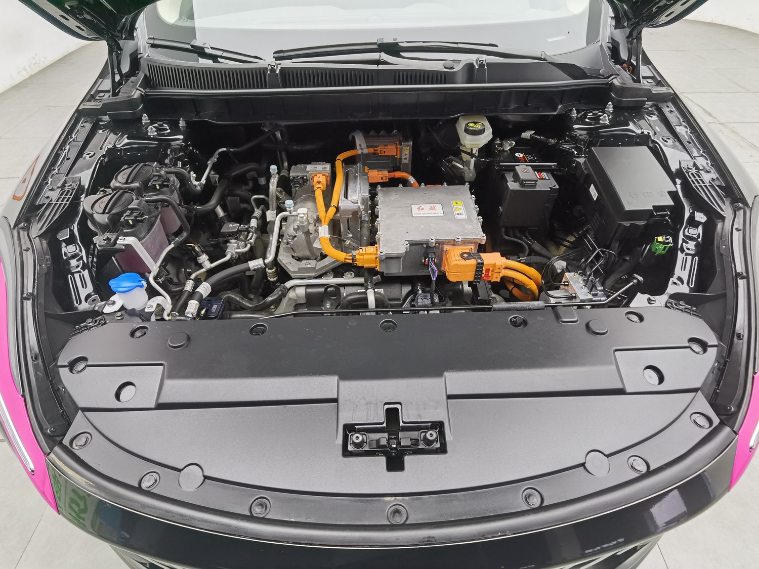 Used Hongqi E-QM5 2023