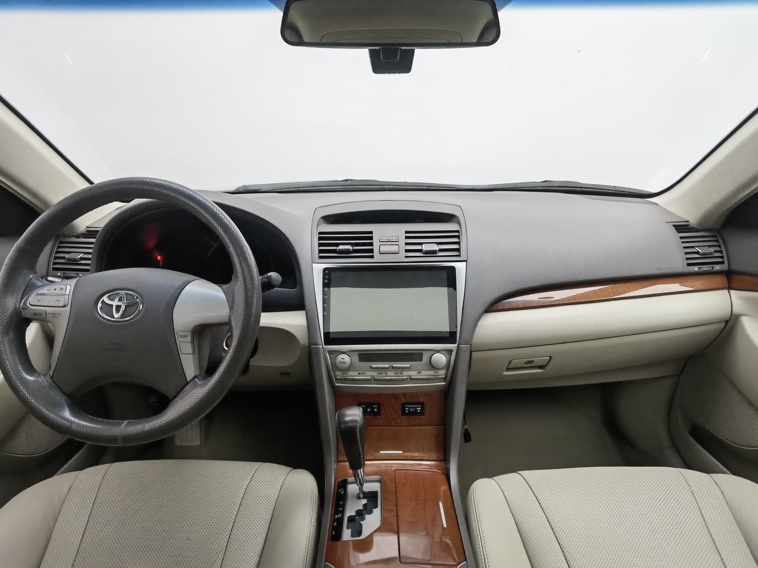 Used Toyota Camry 2013 2.0 AT
