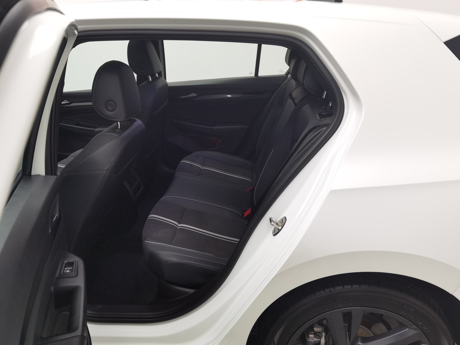 Used Volkswagen Golf 2023 1.4 AT