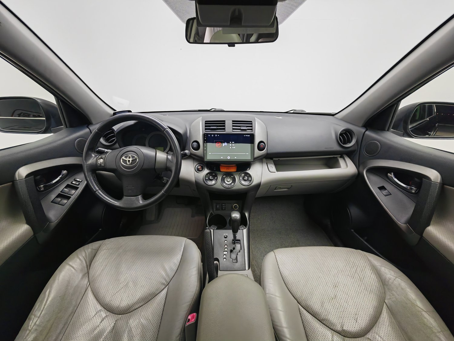 Used Toyota RAV4 2009 2.4 AT