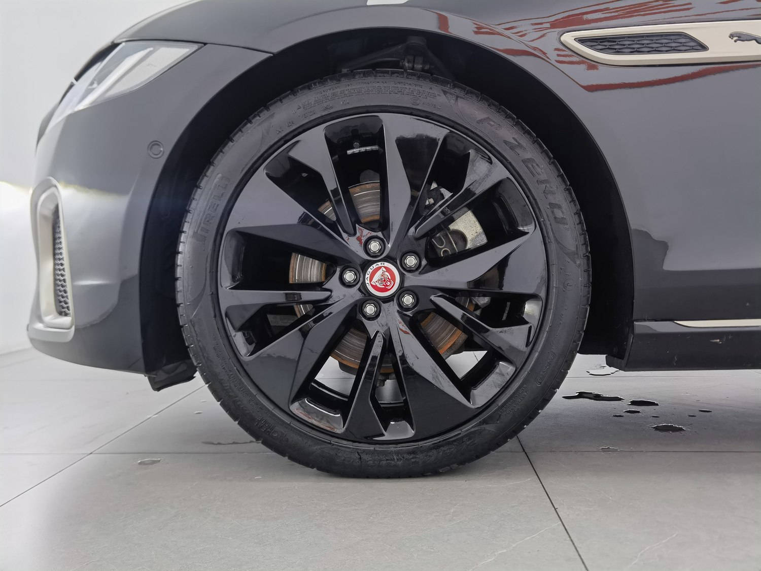 Used Jaguar XFL 2023 2.0 AT