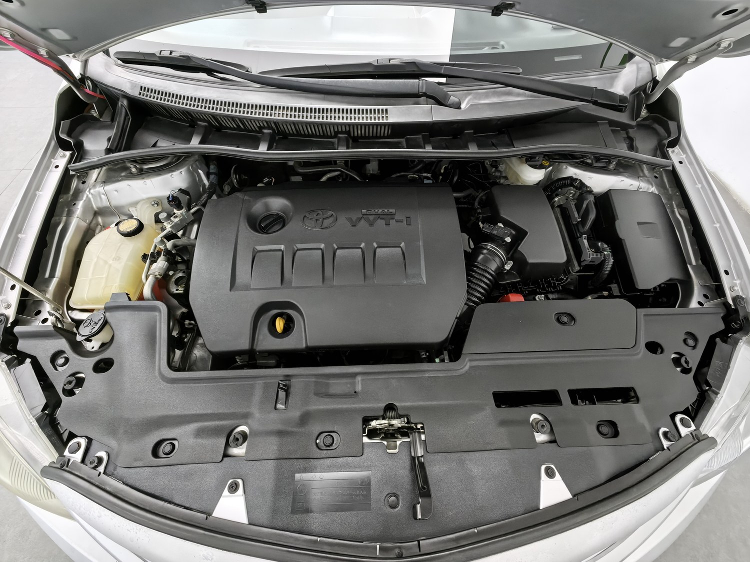 Used Toyota Corolla 2013 1.6 AT