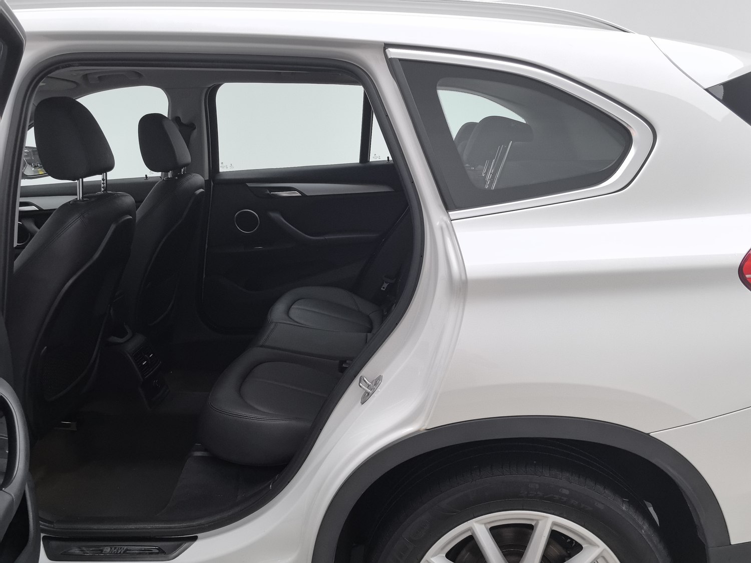 Used BMW X1 2016 1.5 AT