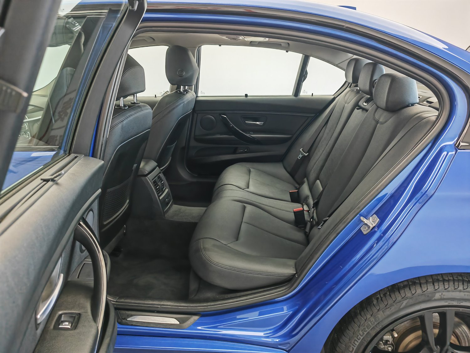 Used BMW THE3 2018 2.0 AT