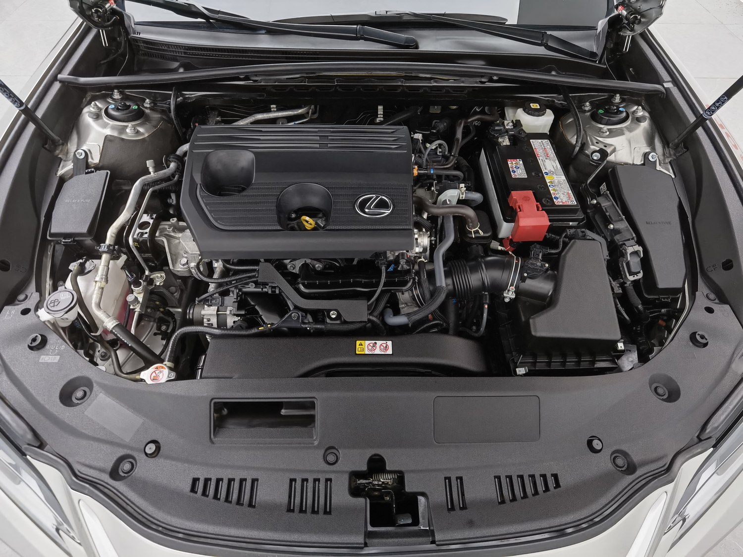 Used Lexus ES 2023 2.0 AT