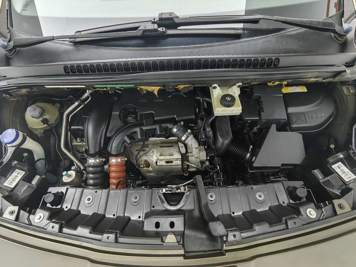 Used Peugeot 3008 2015 1.6 AT