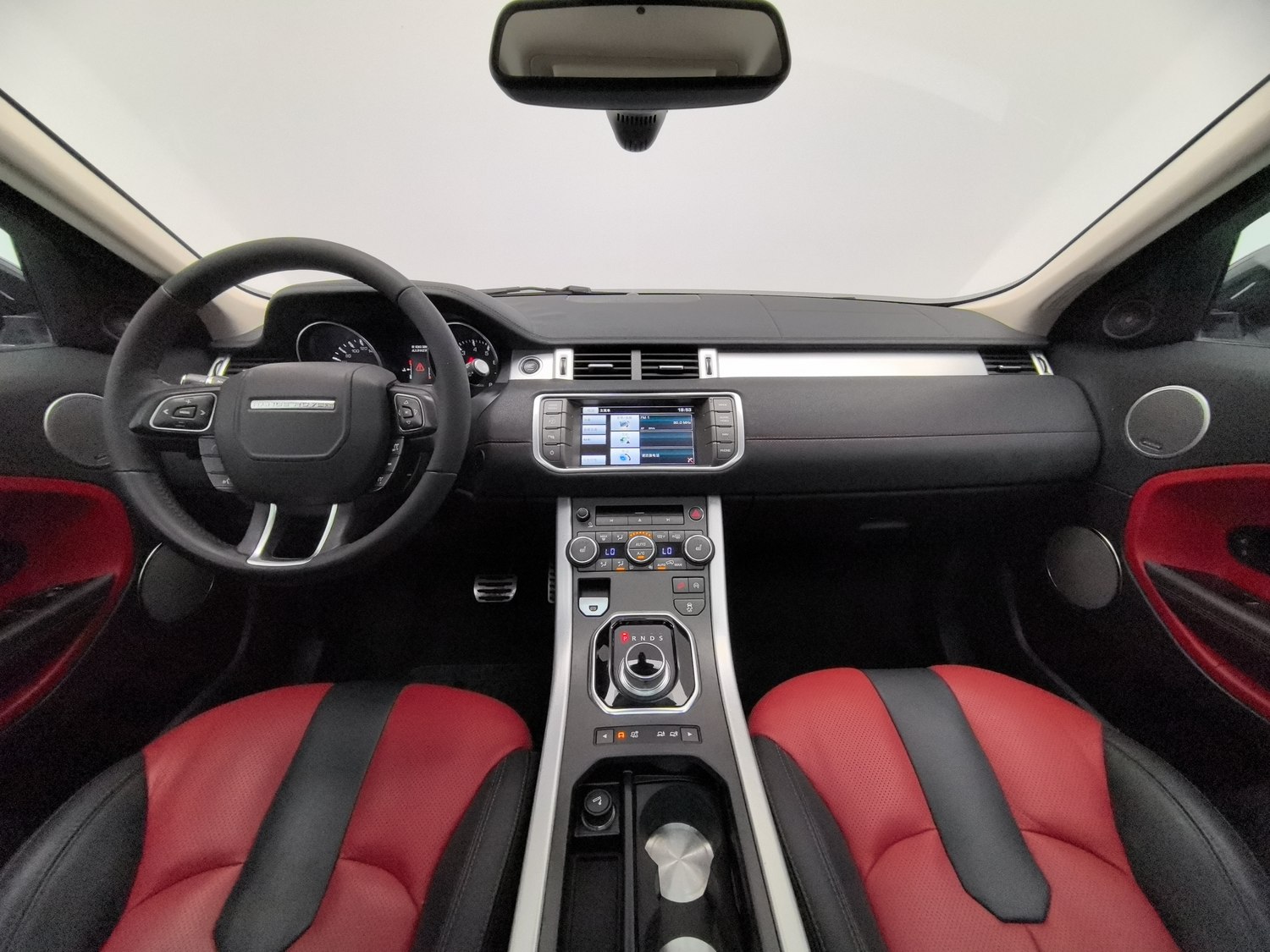 Used Land Rover Range Rover Evoque 2015 2.0 AT