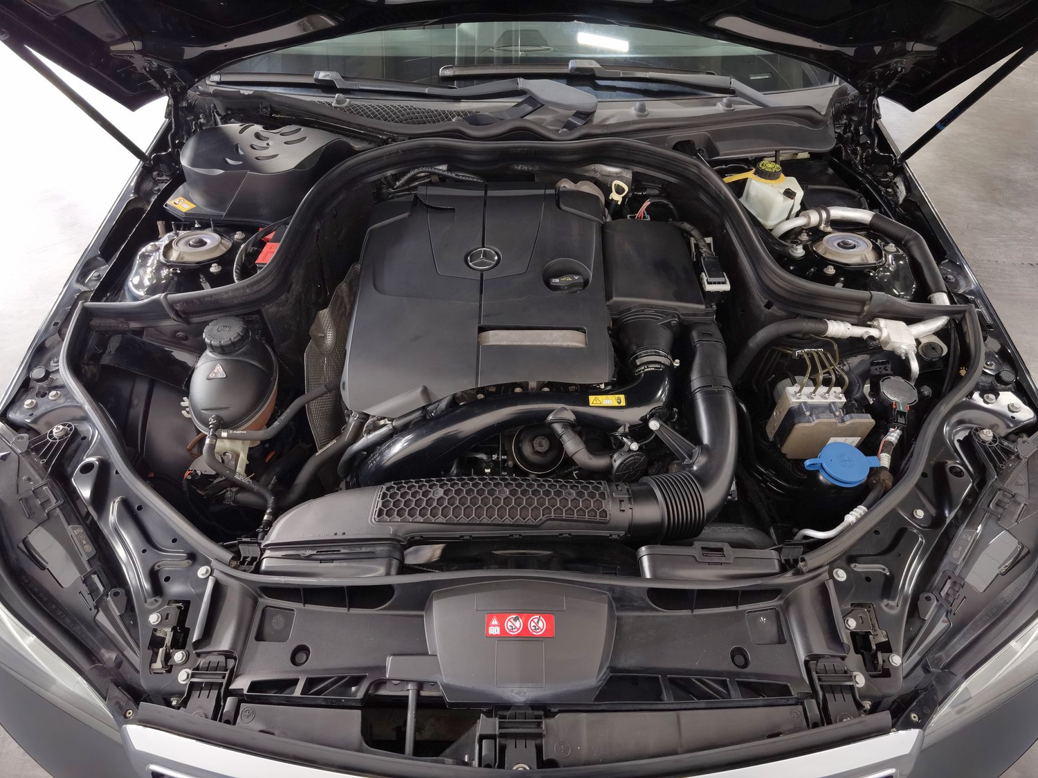 Used Mercedes-Benz E-Class 2015 2.0 AT