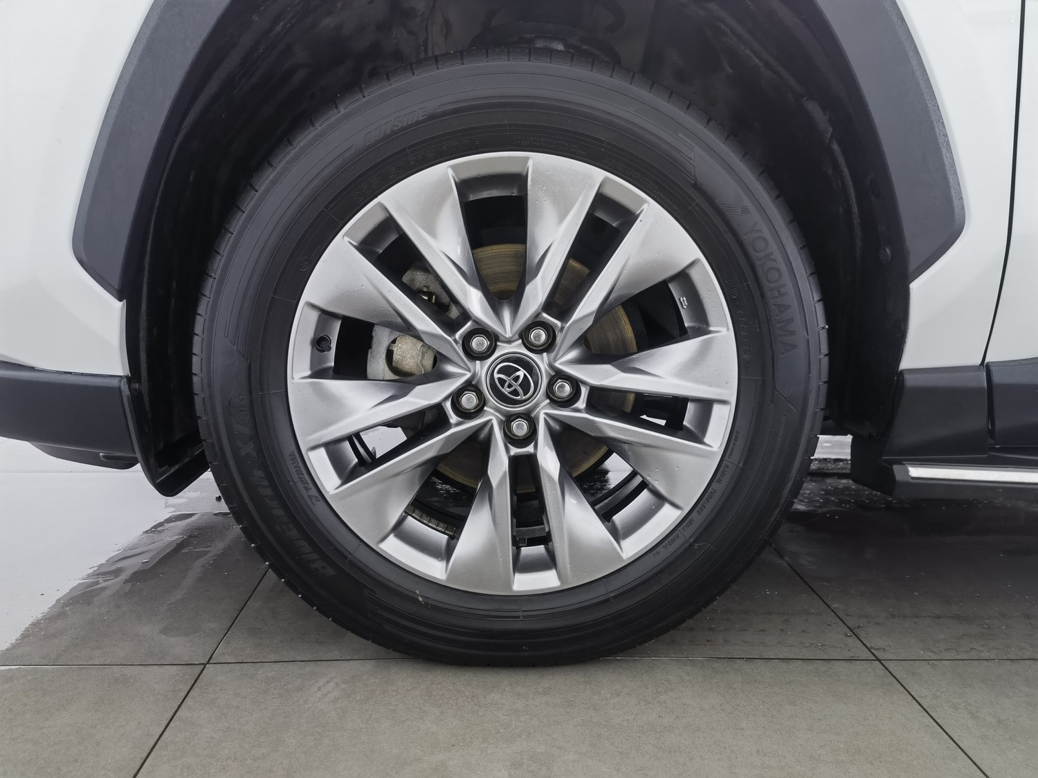Used Toyota Wildlander 2023 2.0 AT