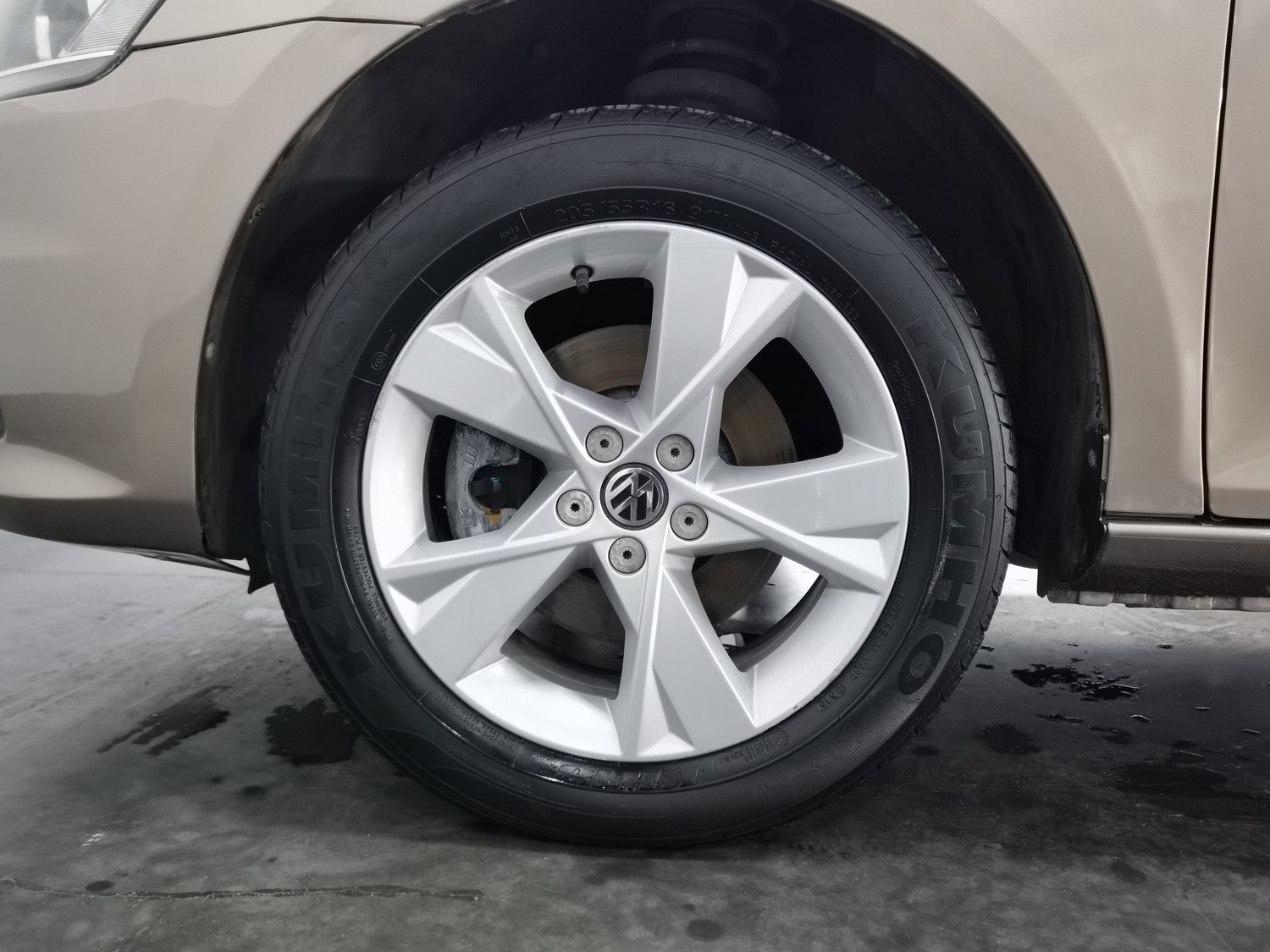 Used Volkswagen Bora 2014 1.6 AT