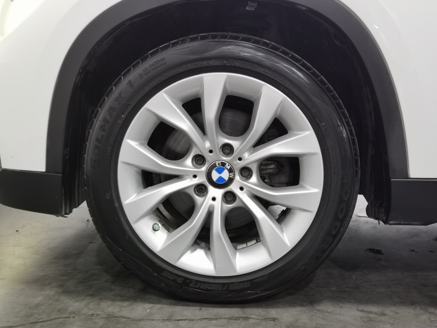 Used BMW X1 2013 2.0 AT