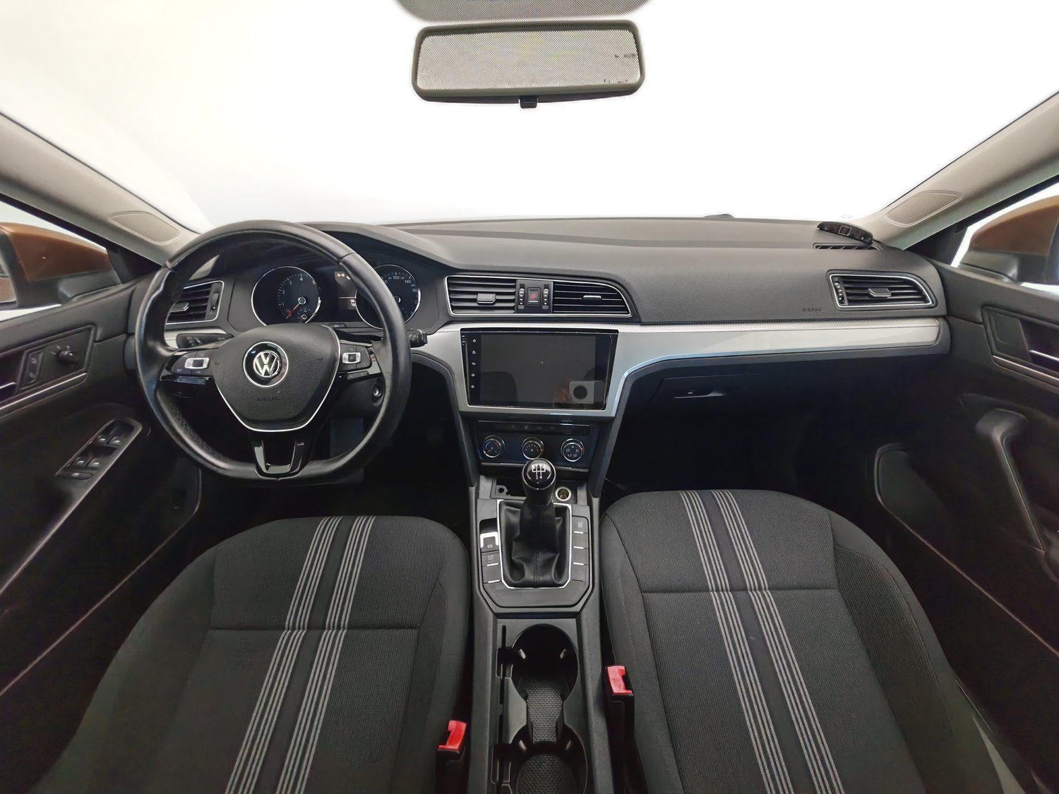 Used Volkswagen Lamando 2015 1.4 MT