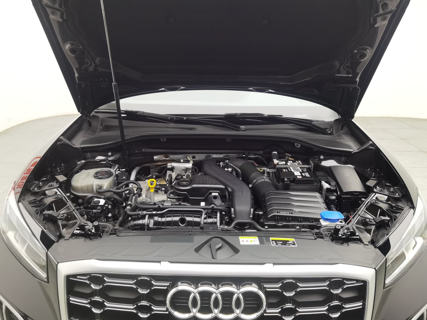 Used Audi Q2L 2023 1.5 AT