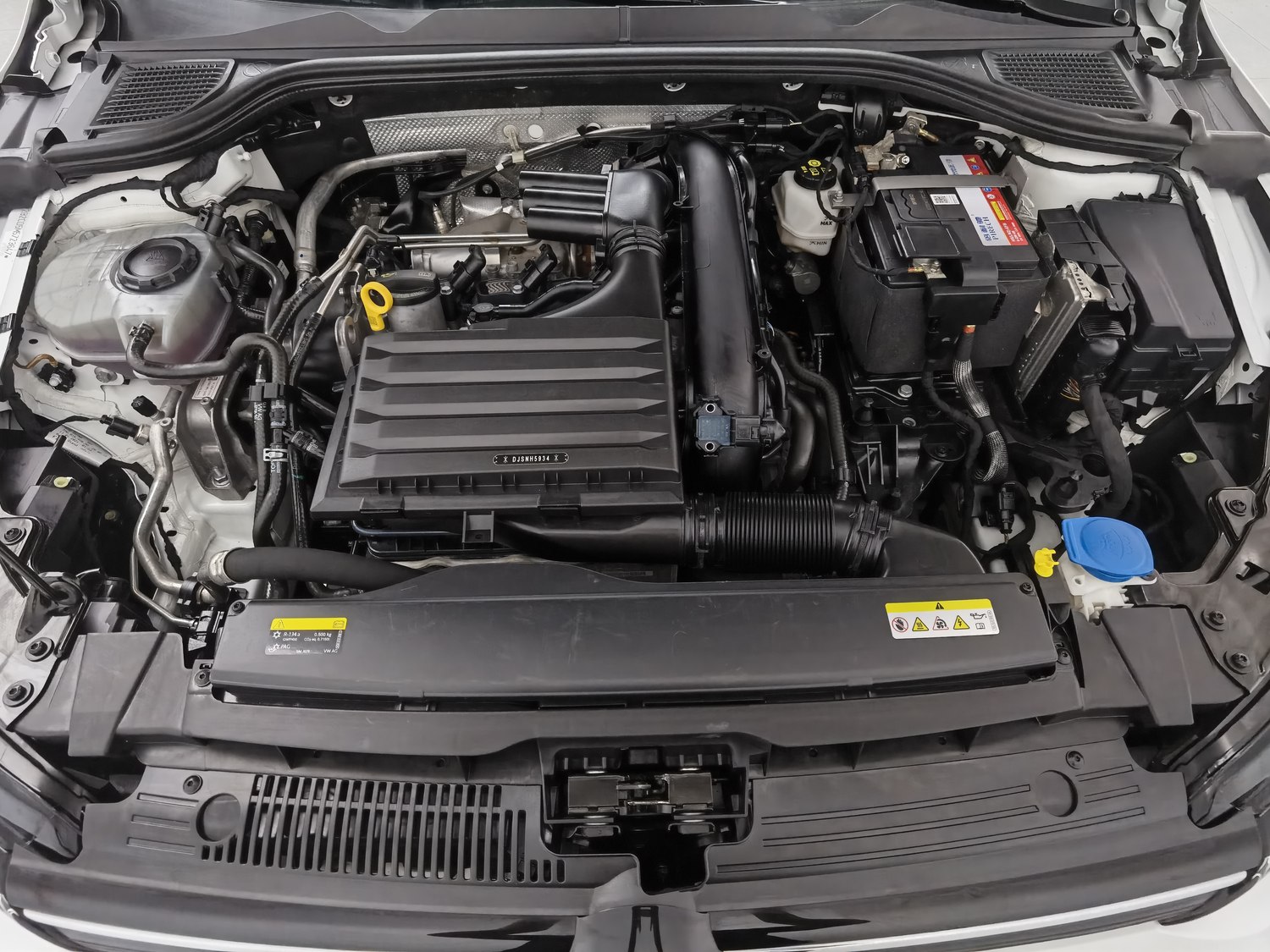 Used Volkswagen Golf 2021 1.4 AT