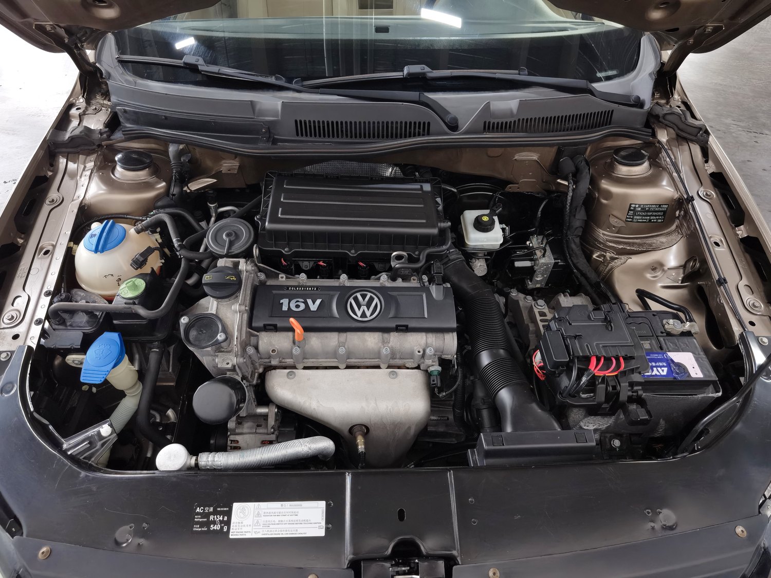 Used Volkswagen Bora 2014 1.6 AT