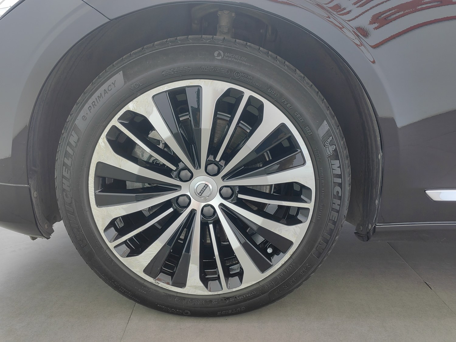 Used Volvo S90 2024 2.0 AT
