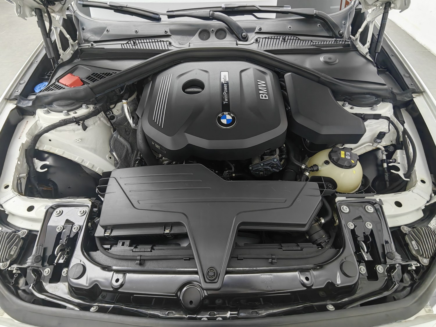 Used BMW THE2 (Import) 2018 1.5 AT