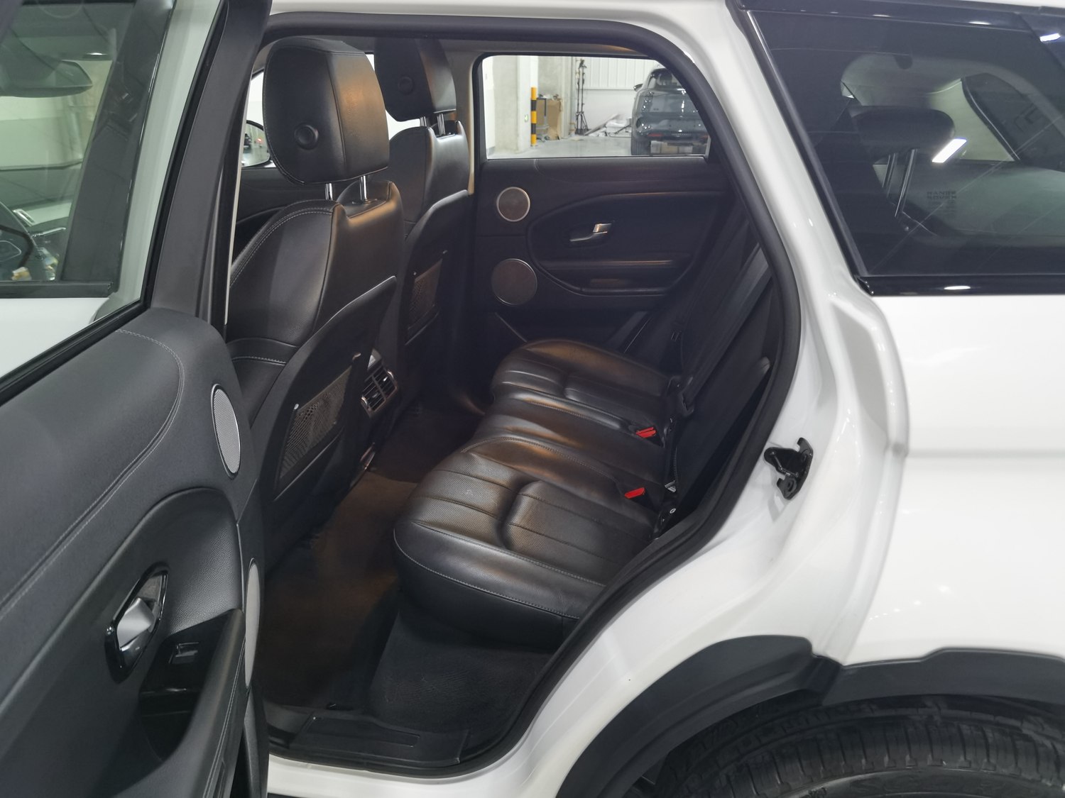 Used Land Rover Range Rover Evoque 2018 2.0 AT