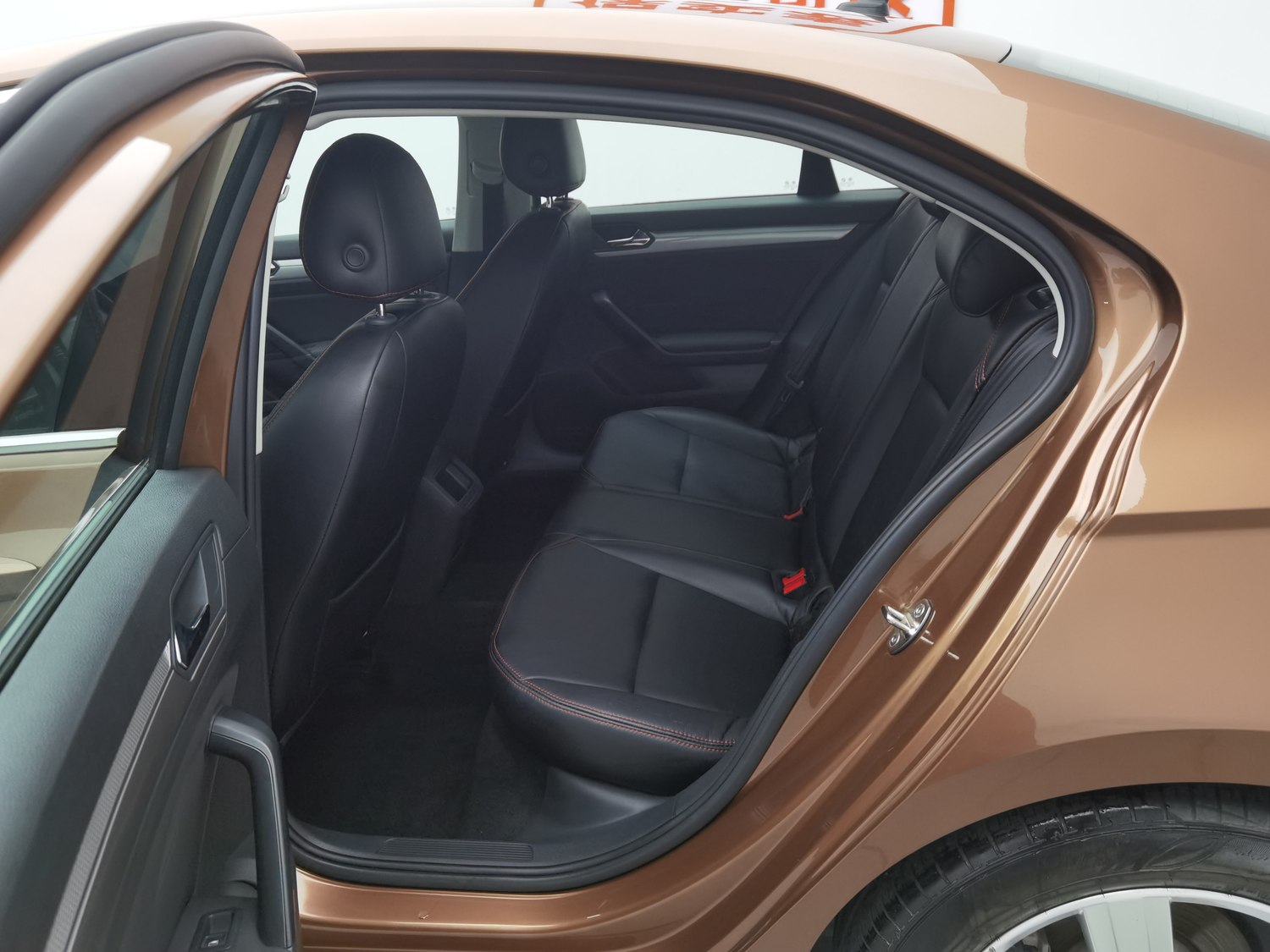 Used Volkswagen Lamando 2015 1.4 AT