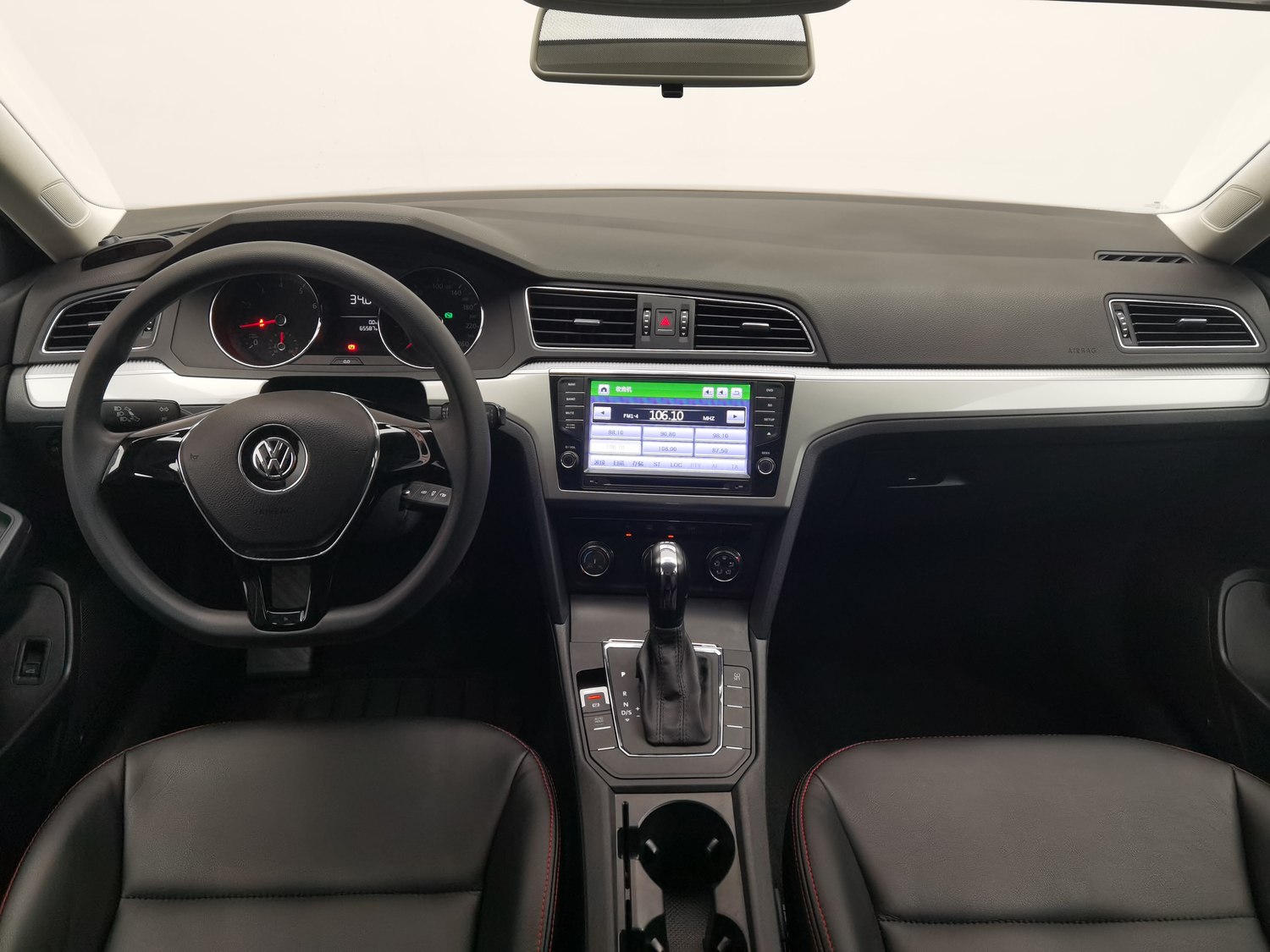 Used Volkswagen Lamando 2015 1.4 AT