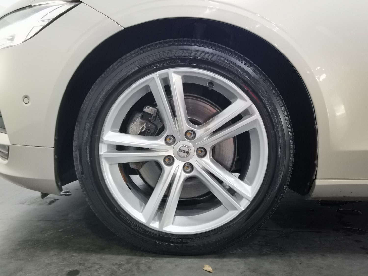 Used Volvo S90 2018 2.0 AT
