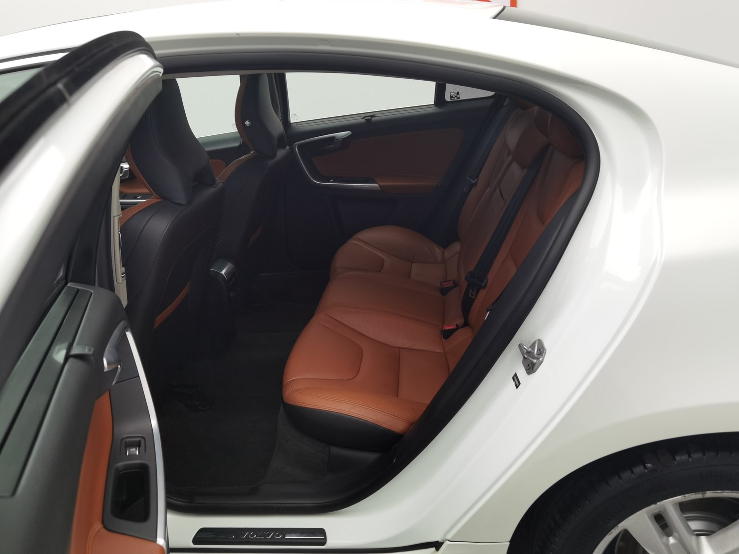 Used Volvo S60 2016 2.0 AT