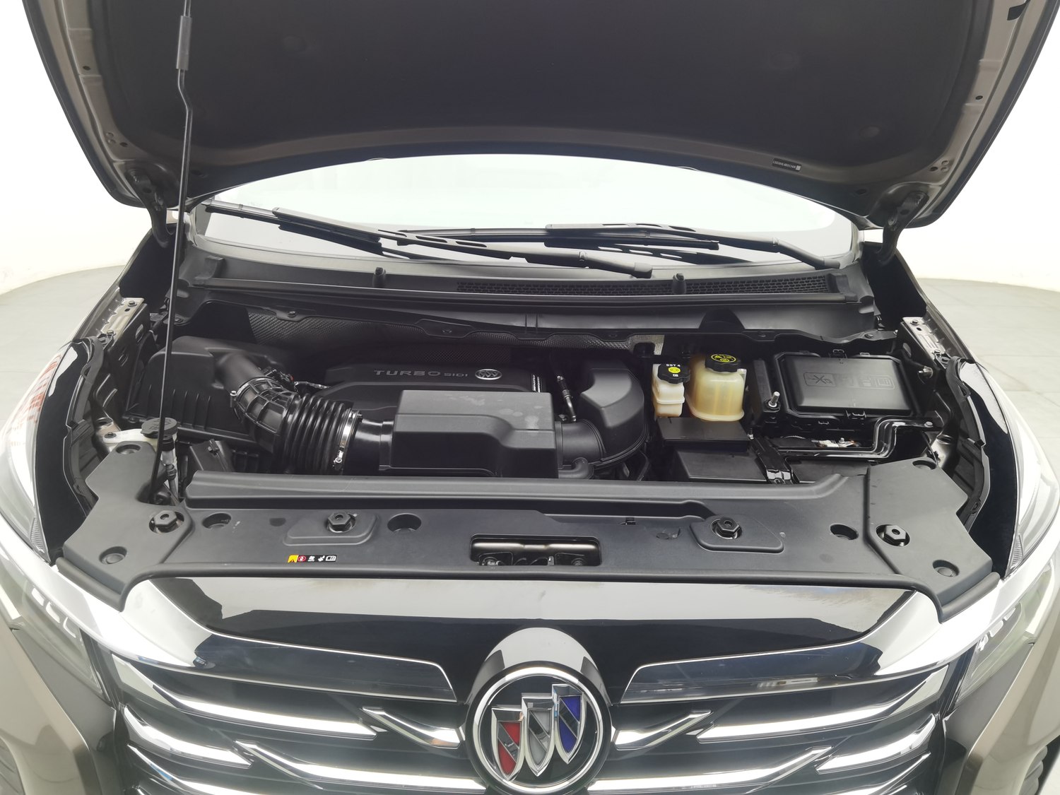 Used Buick GL8 2023 2.0 AT