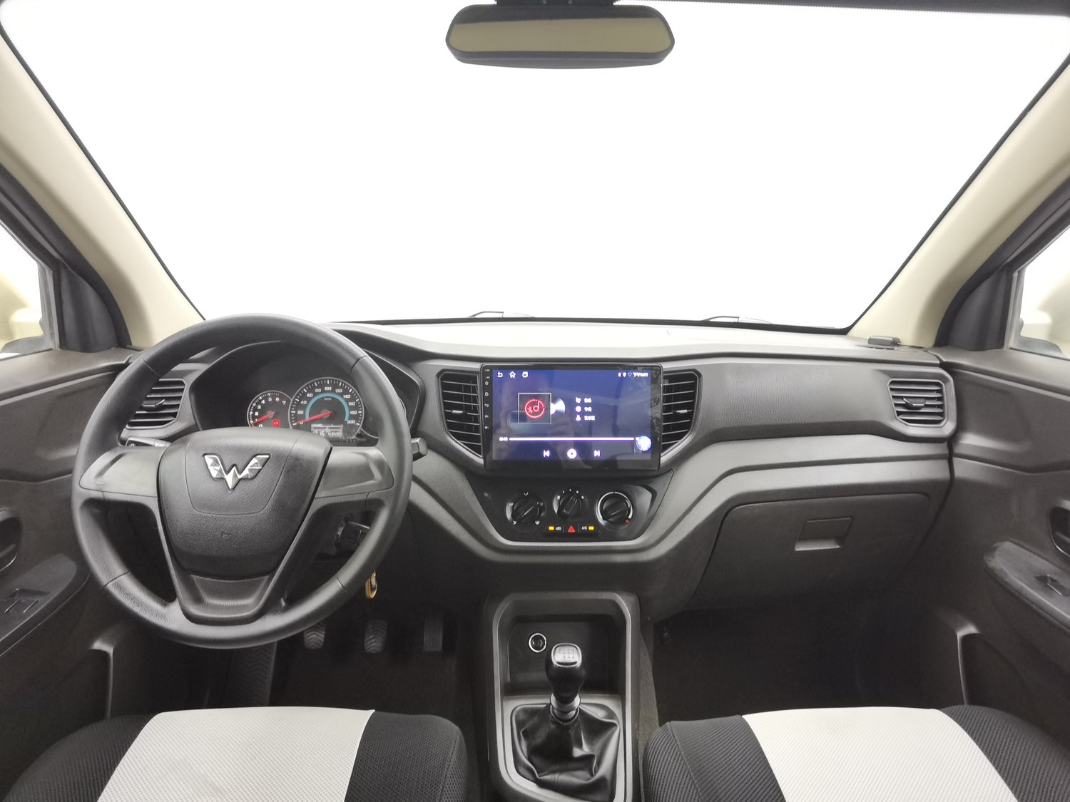 Used Wuling Hongguang V 2021 1.5 MT