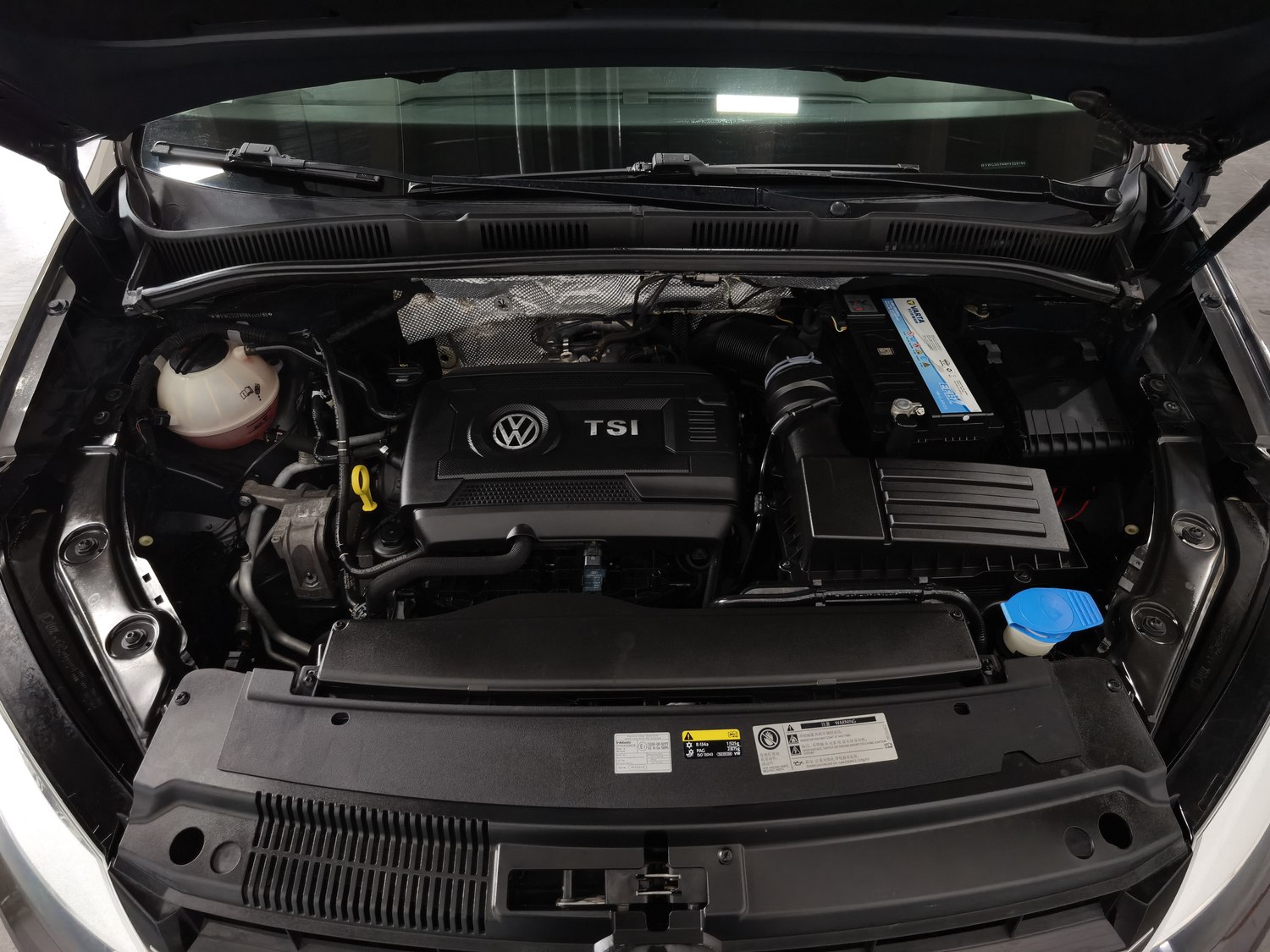 Used Volkswagen Sharan 2016 2.0 AT