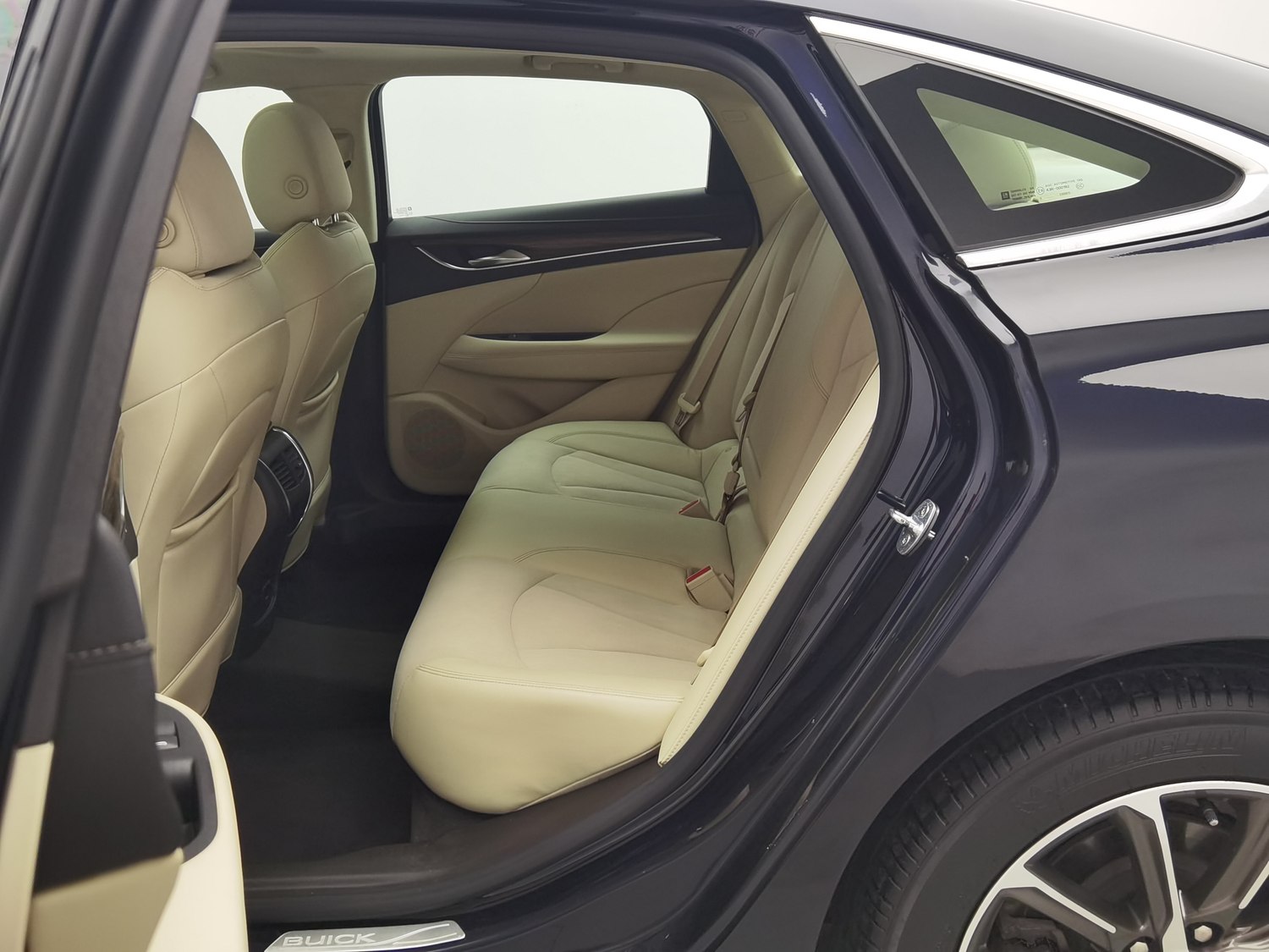 Used Buick LaCrosse 2019 2.0 AT