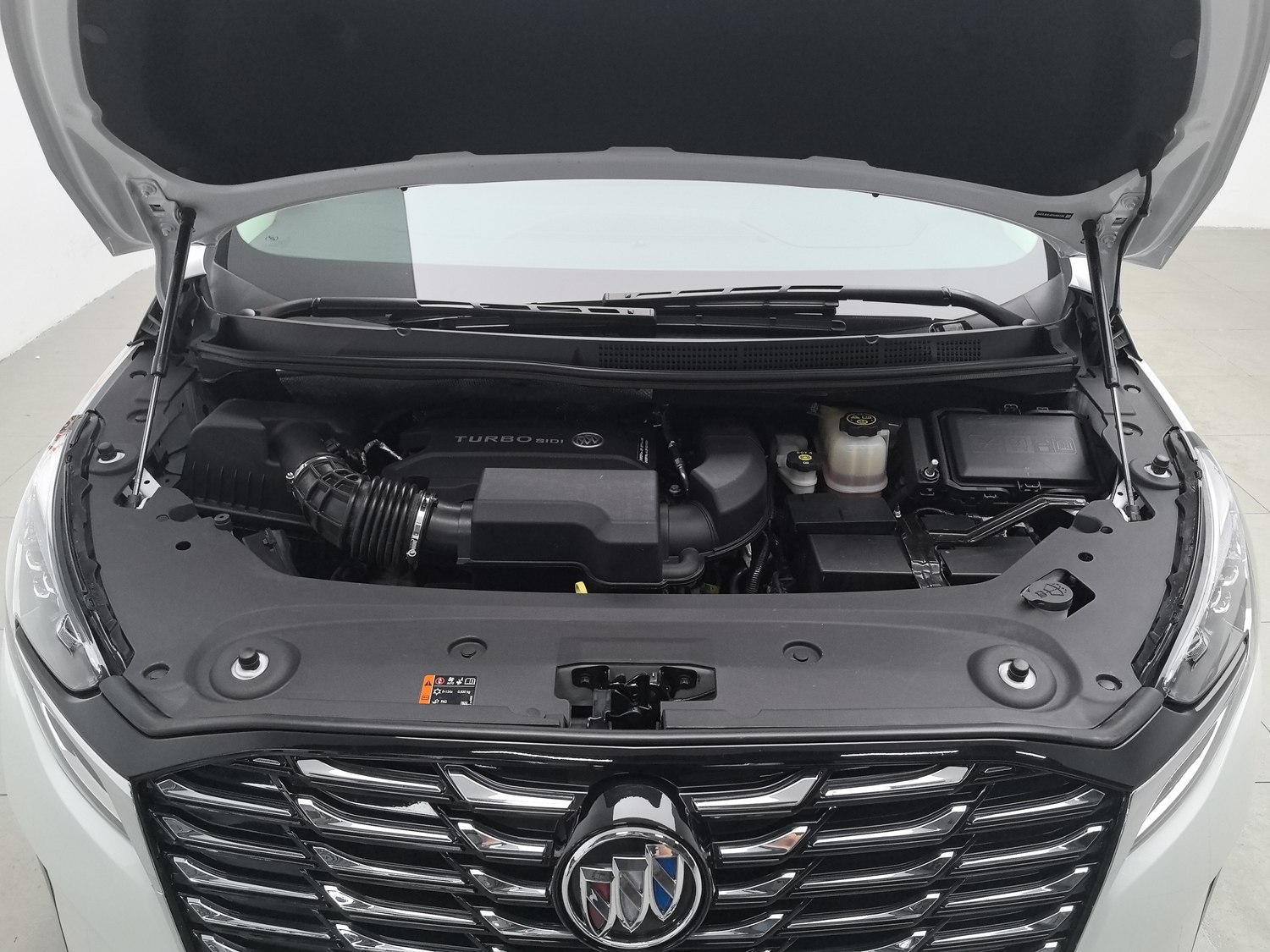 Used Buick GL8 2023 2.0 AT