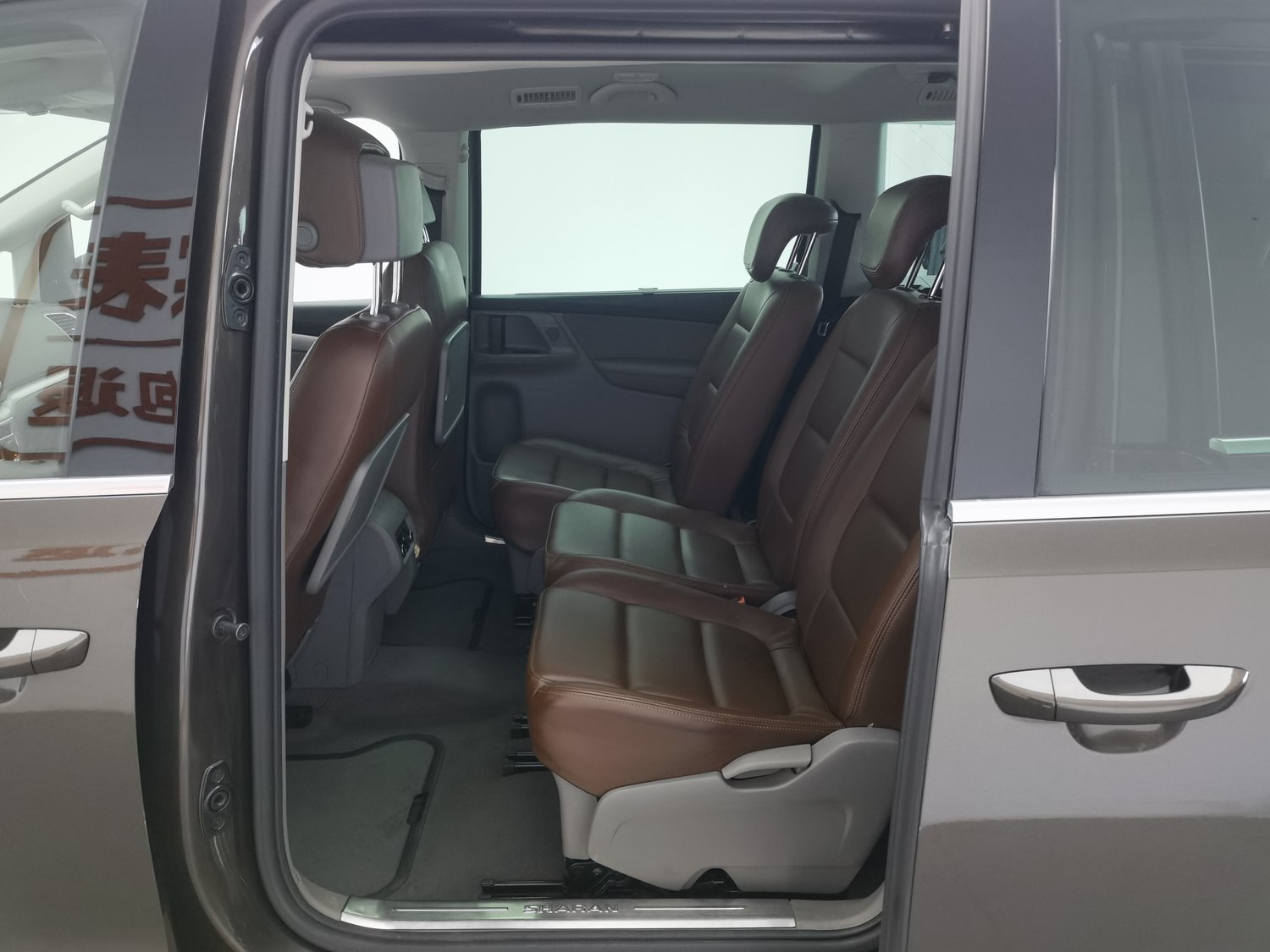 Used Volkswagen Sharan 2016 2.0 AT