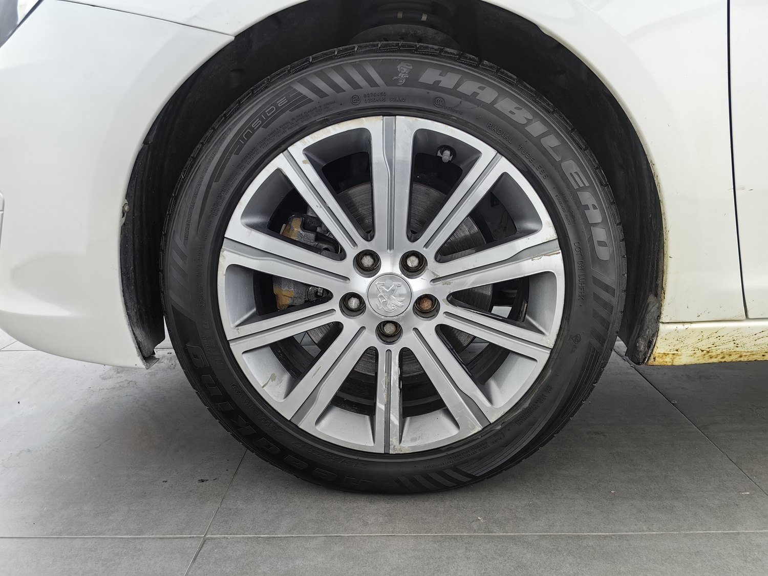 Used Peugeot 408 2016 1.6 AT