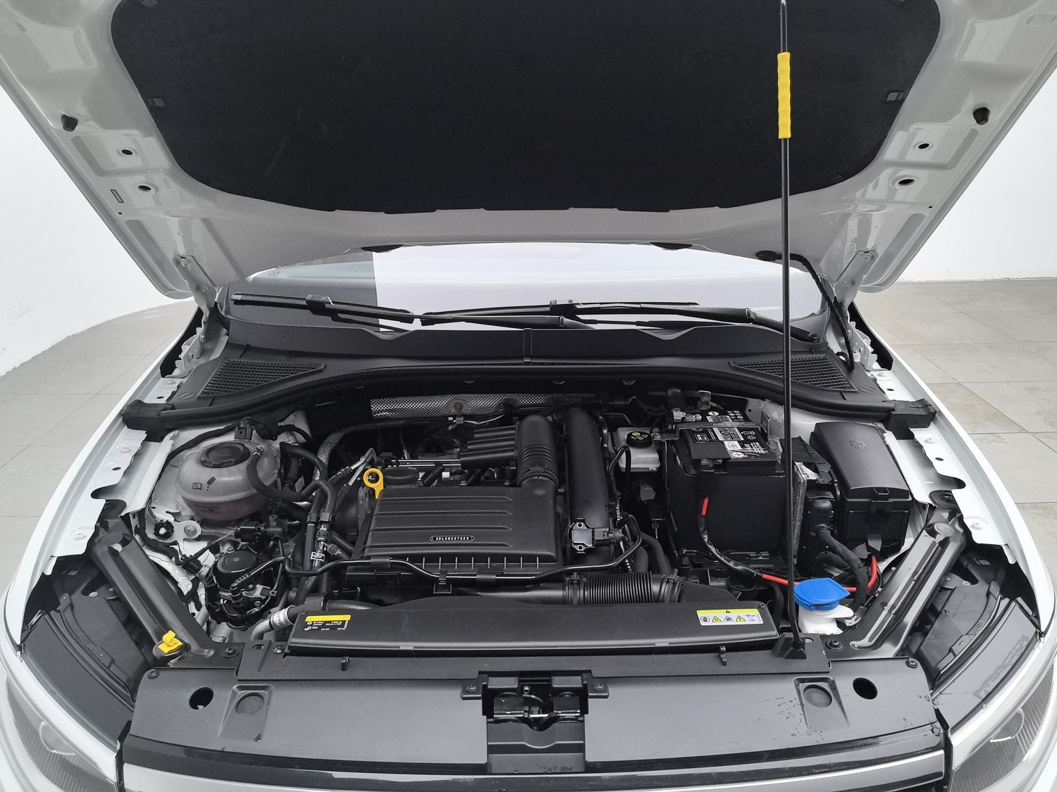 Used Volkswagen Bora 2023 1.2 AT