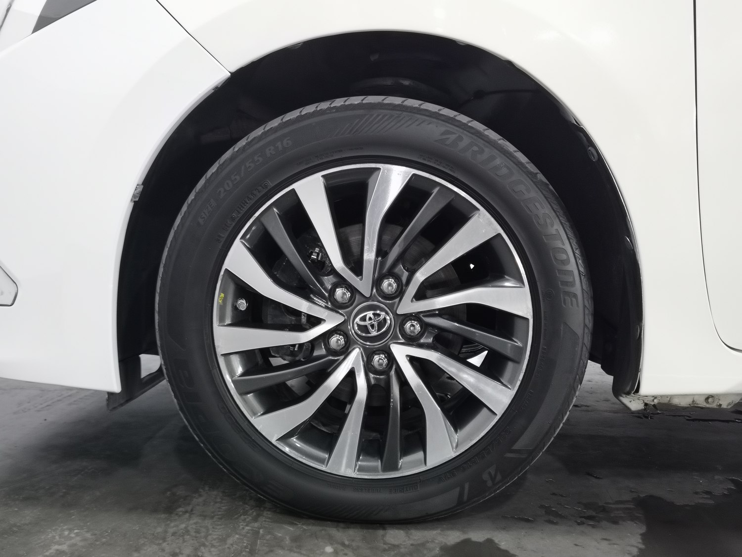 Used Toyota Corolla 2016 1.8 AT