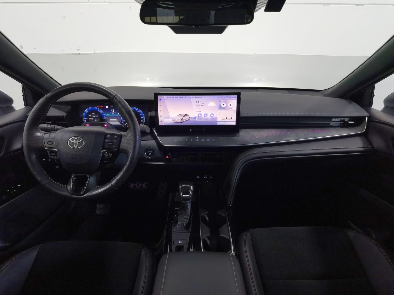 Used Toyota Camry 2024 2.0 AT