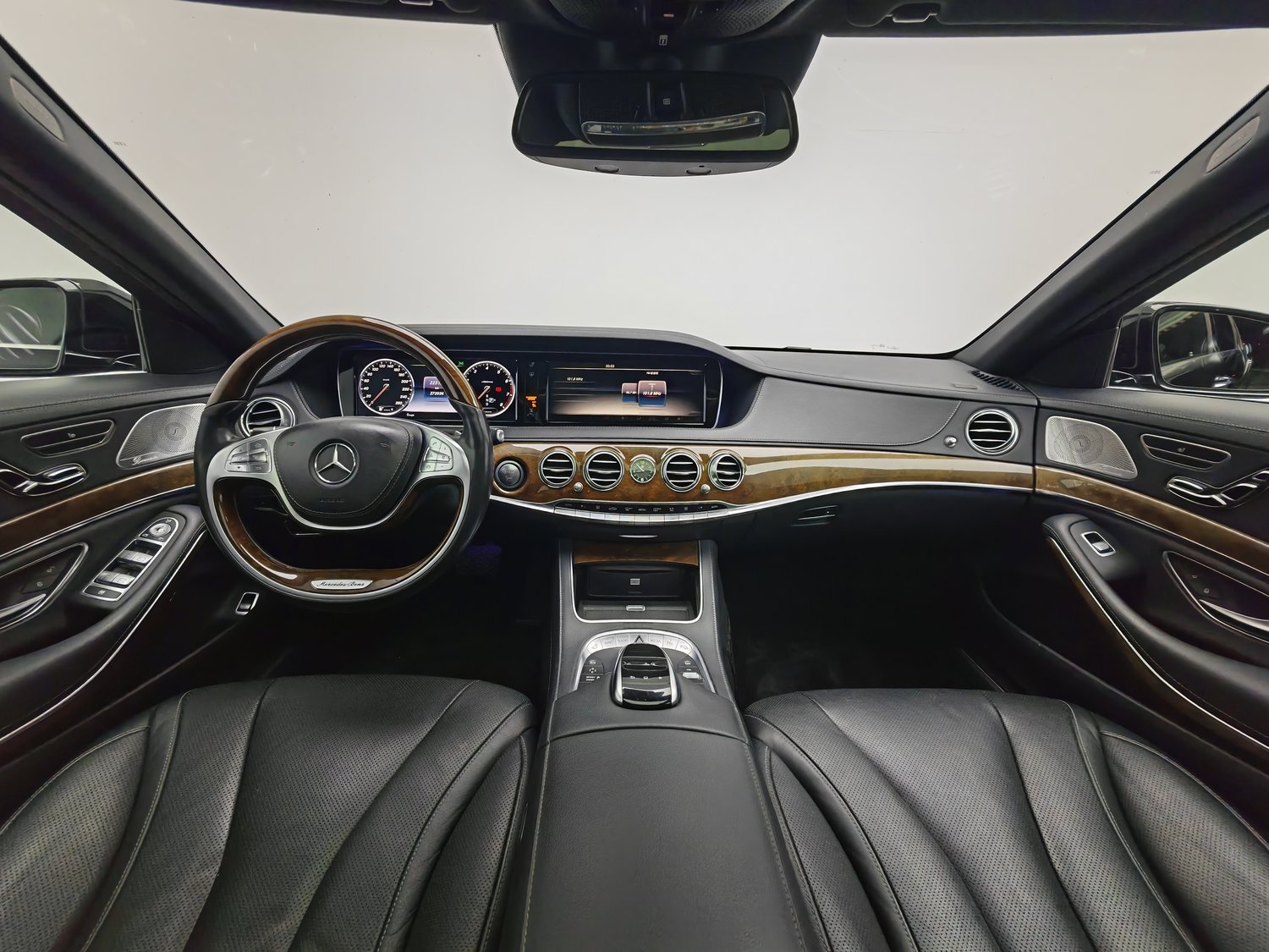 Used Mercedes-Benz S-Class 2015 3.0 AT
