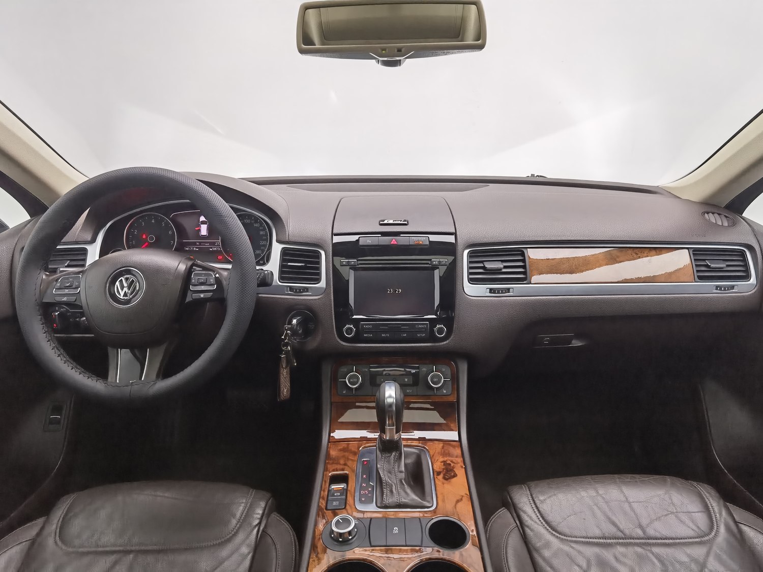 Used Volkswagen Touareg 2011 3.0 AT