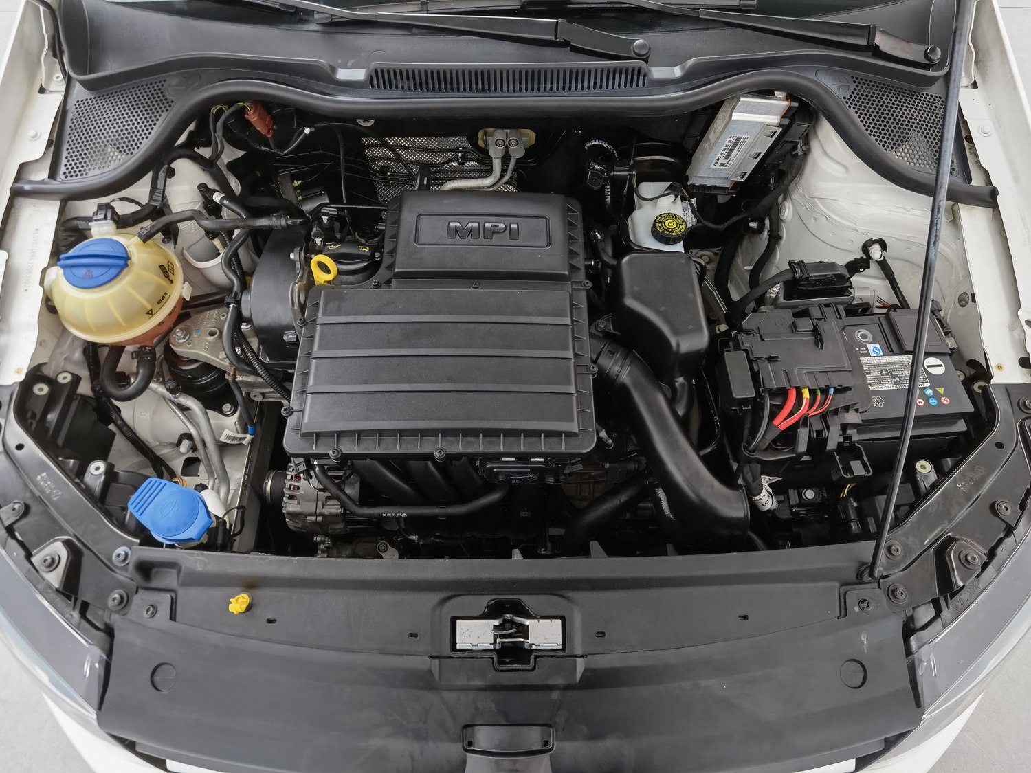 Used Volkswagen Polo 2018 1.5 AT