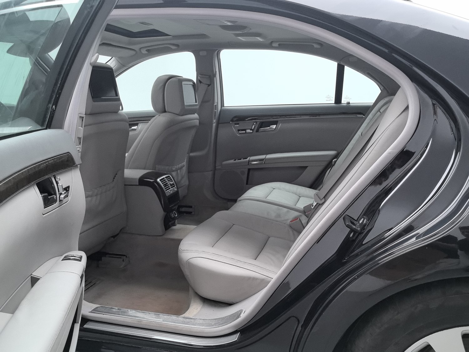 Used Mercedes-Benz S-Class 2010 3.0 AT