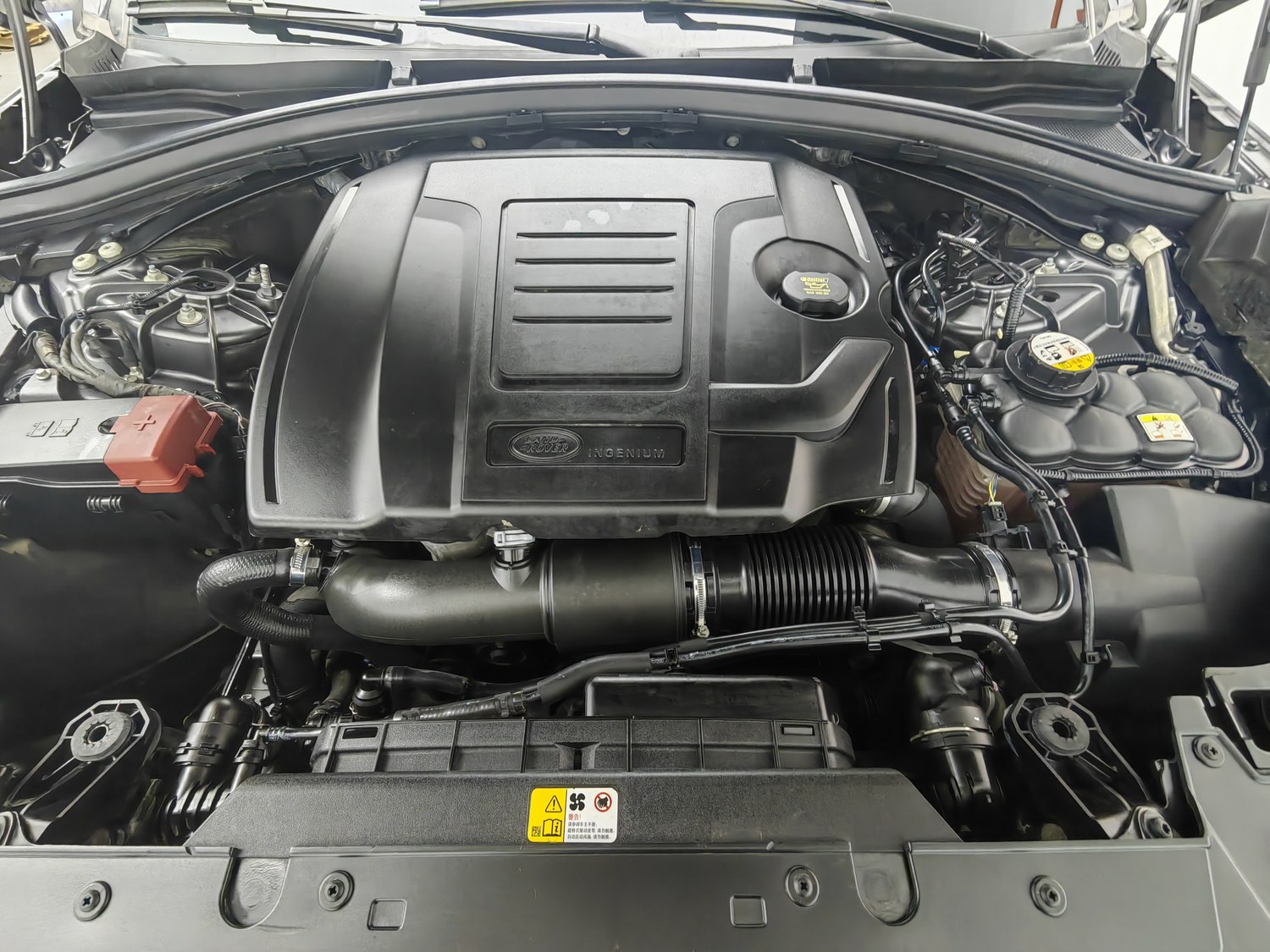 Used Land Rover Range Rover Velar 2019 2.0 AT